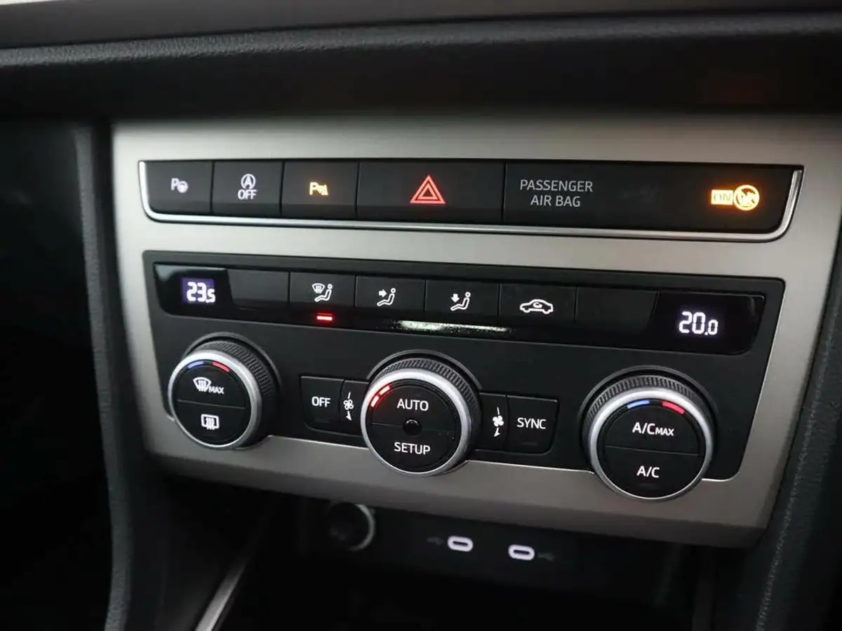 2024-seat-ateca-15-ecotsi-xperience-big-28