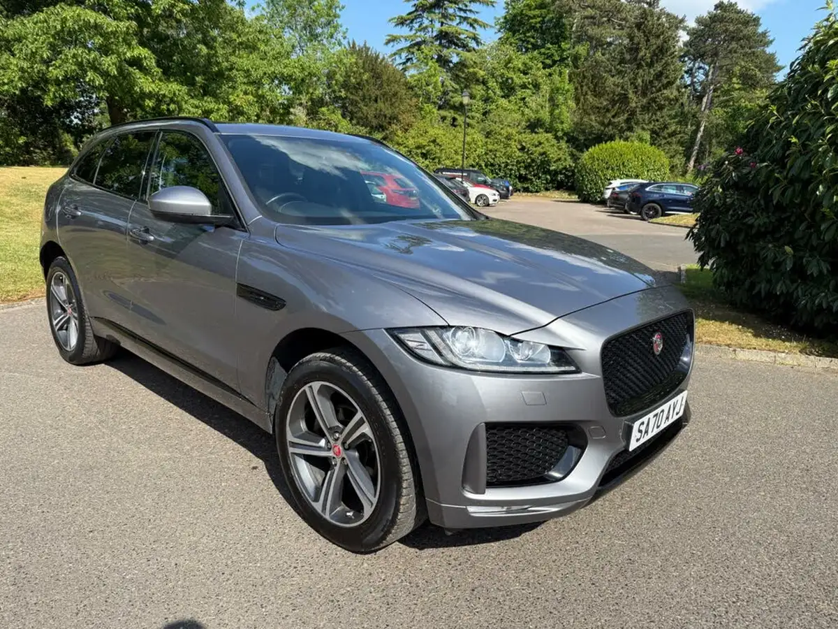 2020-jaguar-f-pace-20-i4d-chequered-flag-180ps-big-0