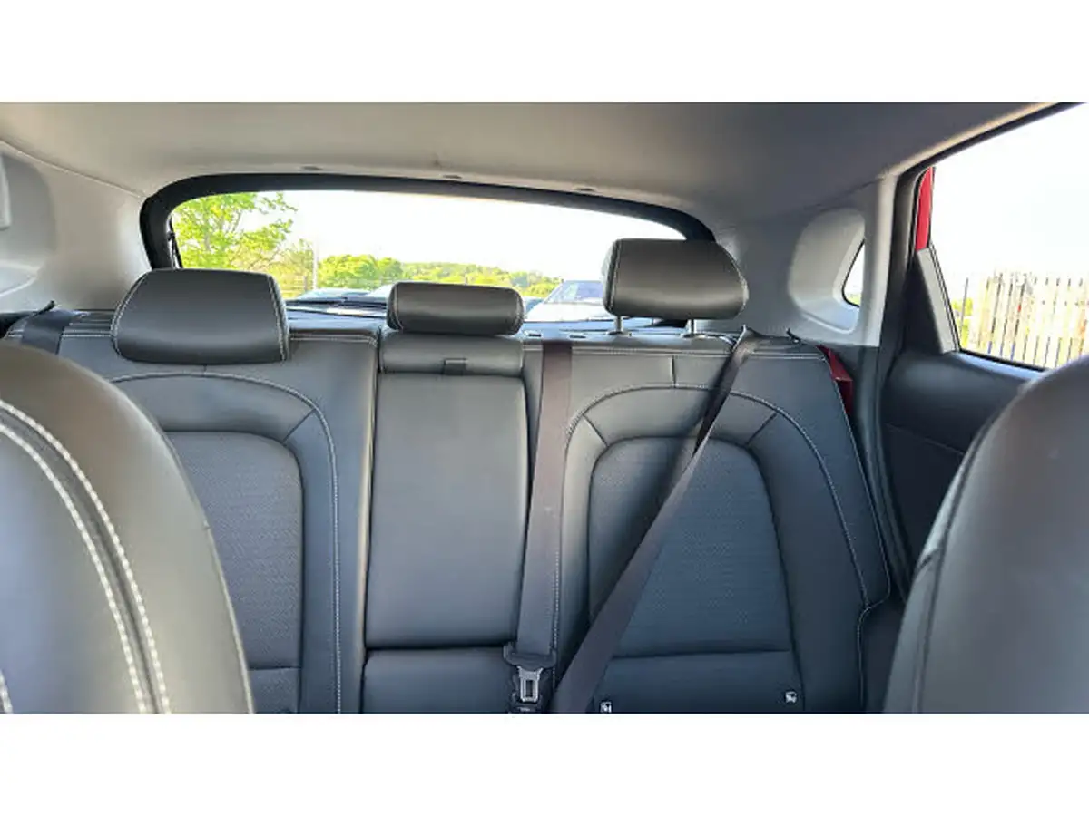 2019-hyundai-kona-16-gdi-premium-se-big-14