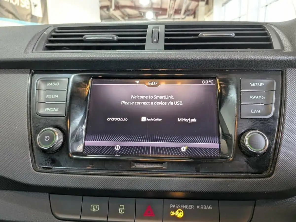 2019-skoda-fabia-10-mpi-colour-edition-60ps-big-15