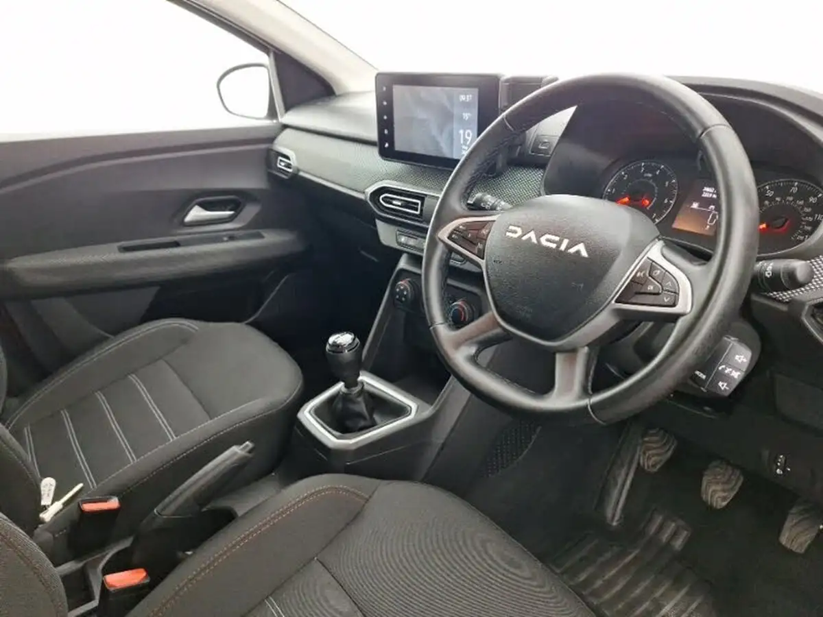 2023-dacia-sandero-10-tce-expression-90bhp-big-11