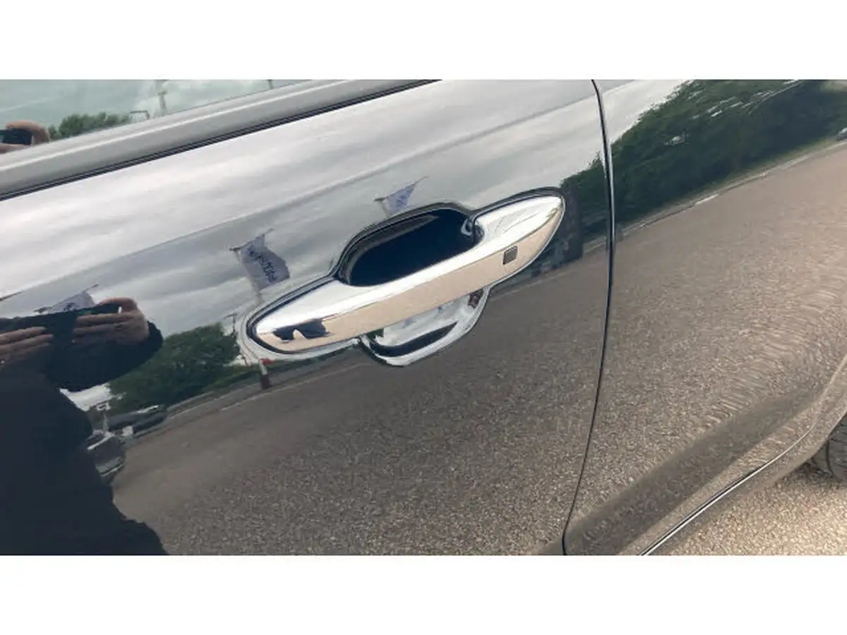 2023-hyundai-i10-12-premium-auto-big-22