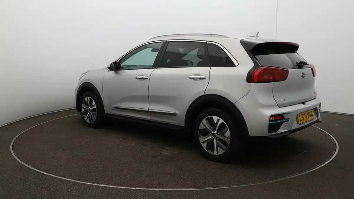 2021-kia-e-niro-ev-4-big-66