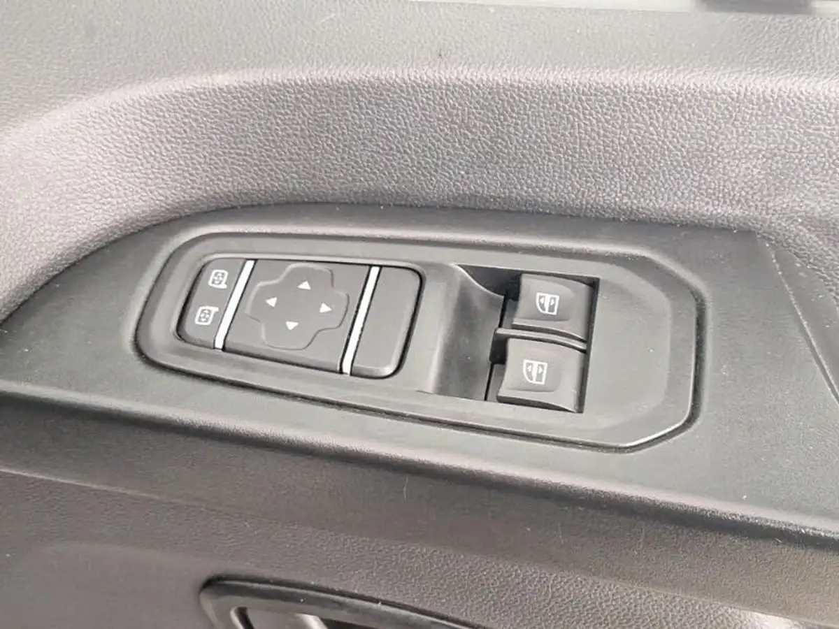 2023-renault-trafic-20dci-sl28-130-business-big-13