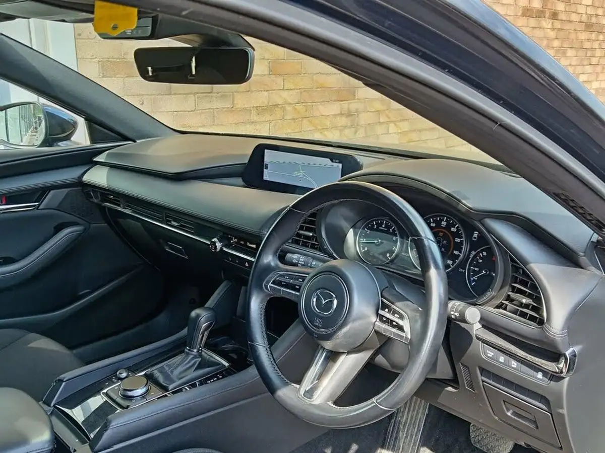 2022-mazda-mazda3-20-sport-lux-122ps-hatchback-5d-auto-big-4