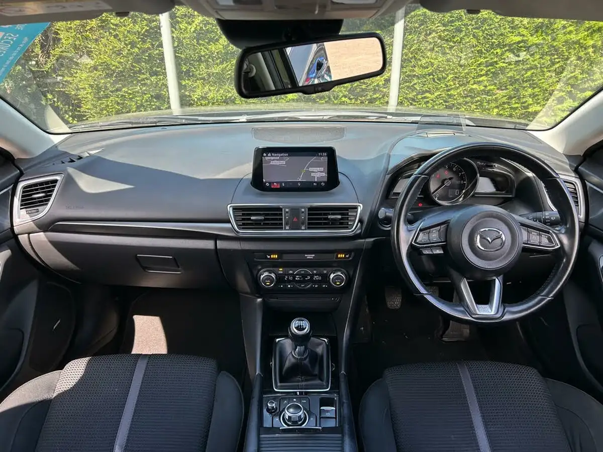 2018-mazda-mazda3-20-sport-nav-120ps-hatchback-5d-big-8