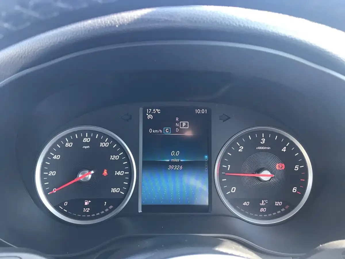 2020-mercedes-benz-glc-class-20d-glc220d-sport-big-15