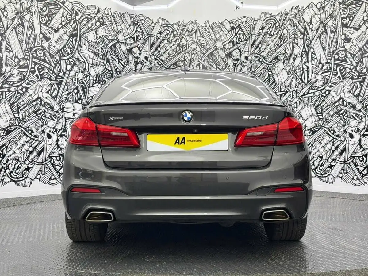 2019-bmw-5-series-20td-520d-m-sport-188bhp-xdrive-tech-pack-saloon-4d-big-9