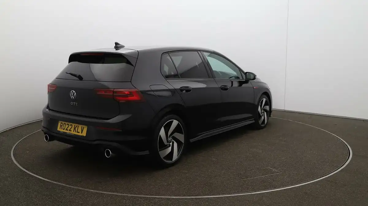 2022-volkswagen-golf-20-tsi-gti-dsg-big-54