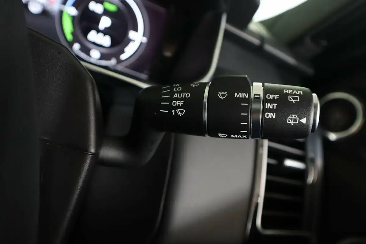 2022-land-rover-range-rover-sport-20-p400e-hse-dynamic-big-18