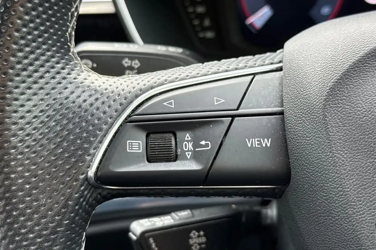2021-audi-q3-20-35-tdi-s-line-comfort-sound-pack-station-wagon-big-36