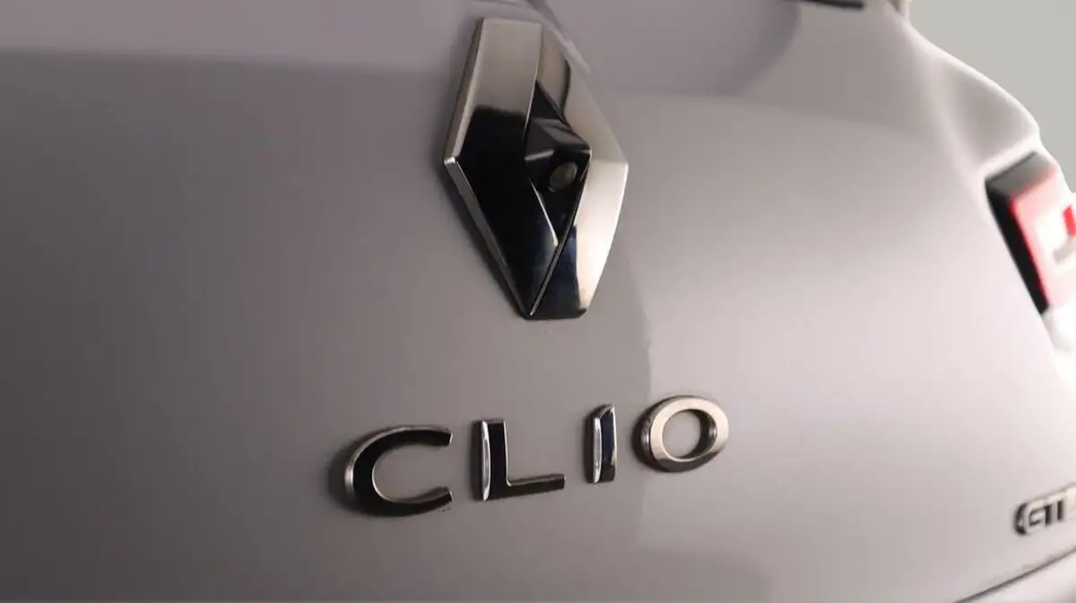2018-renault-clio-15dci-signature-nav-90bhp-big-20