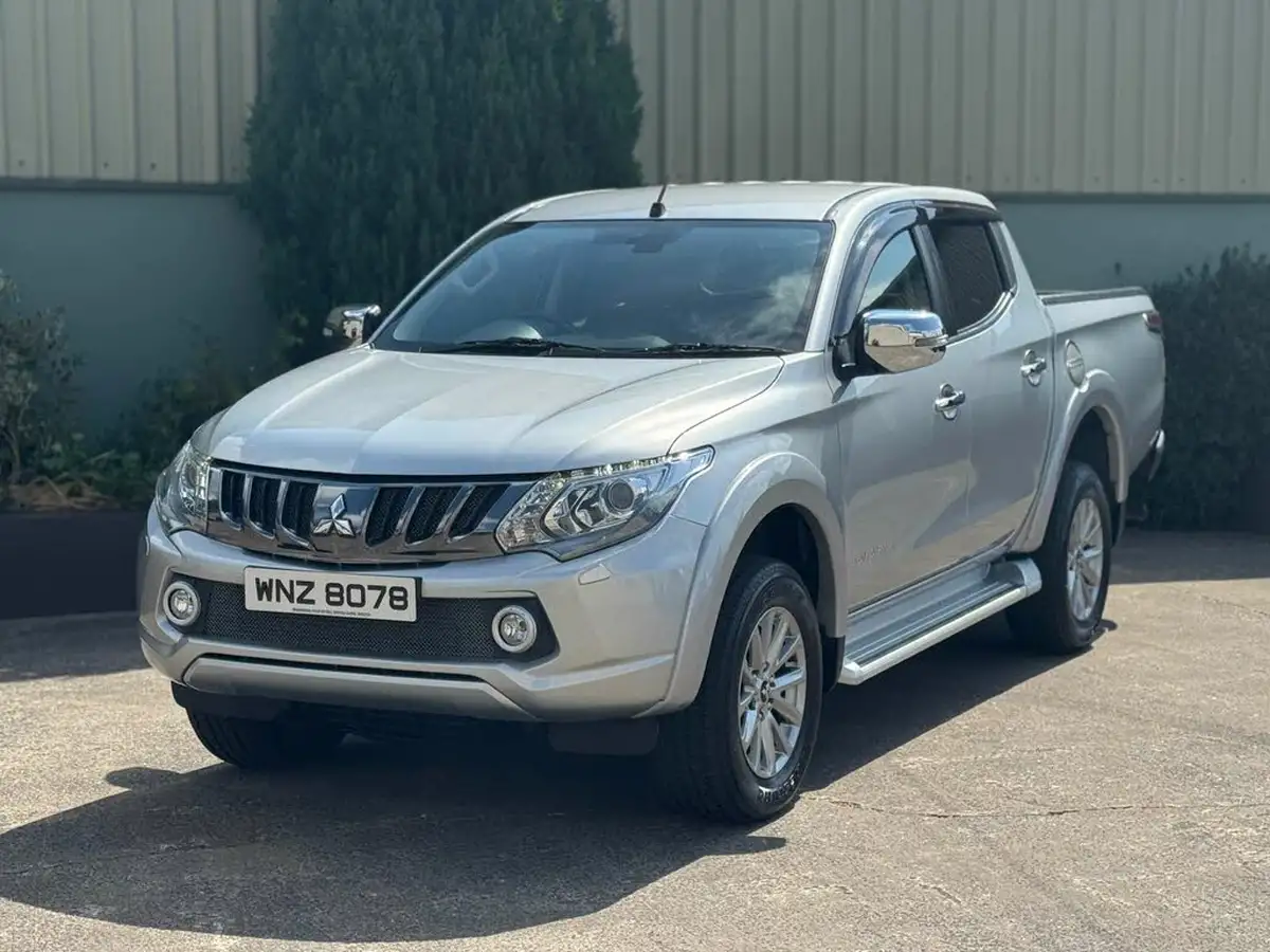2017-mitsubishi-l200-24di-d-barbarian-178bhp-eu6-big-4