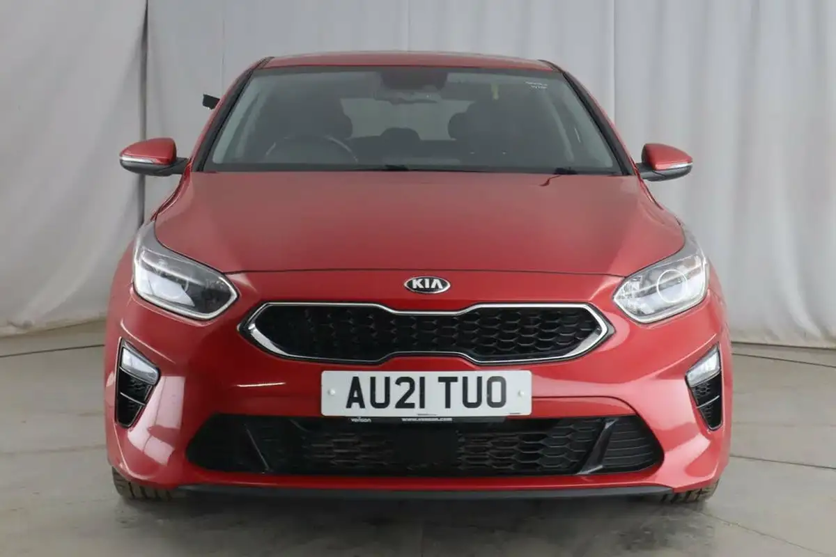 2021-kia-ceed-16crdi-3-48v-mhev-hatchback-big-1