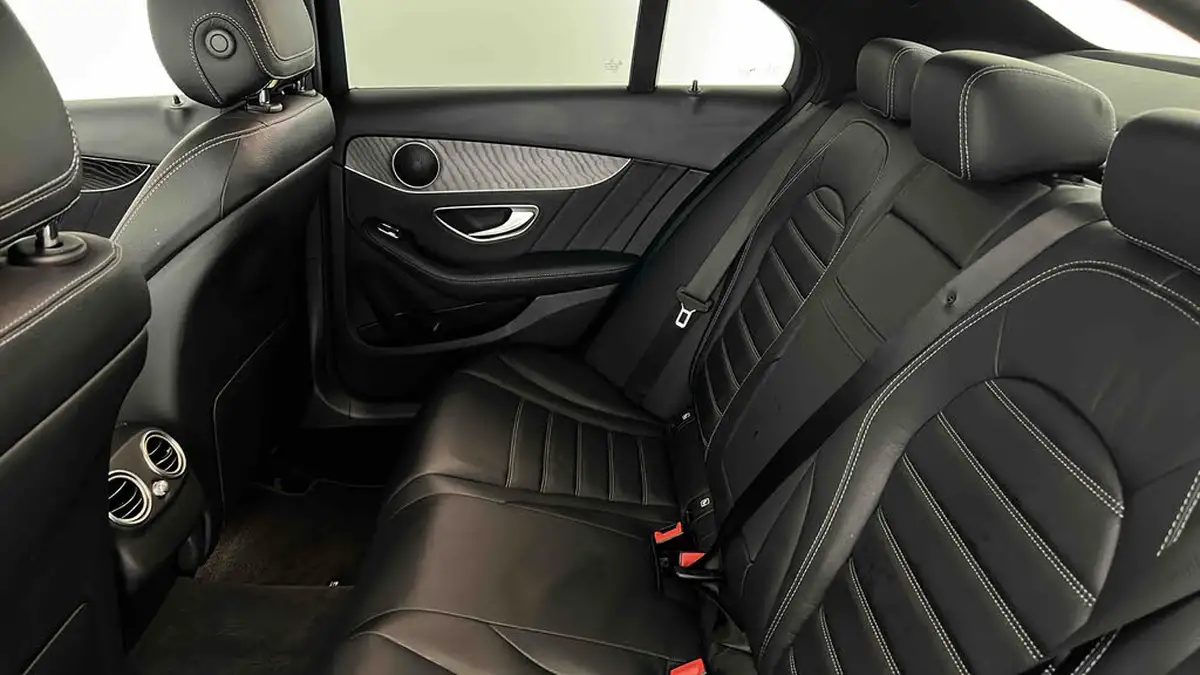 2020-mercedes-benz-c-class-16d-c200d-amg-line-edition-premium-saloon-4d-9g-tronic-plus-big-10