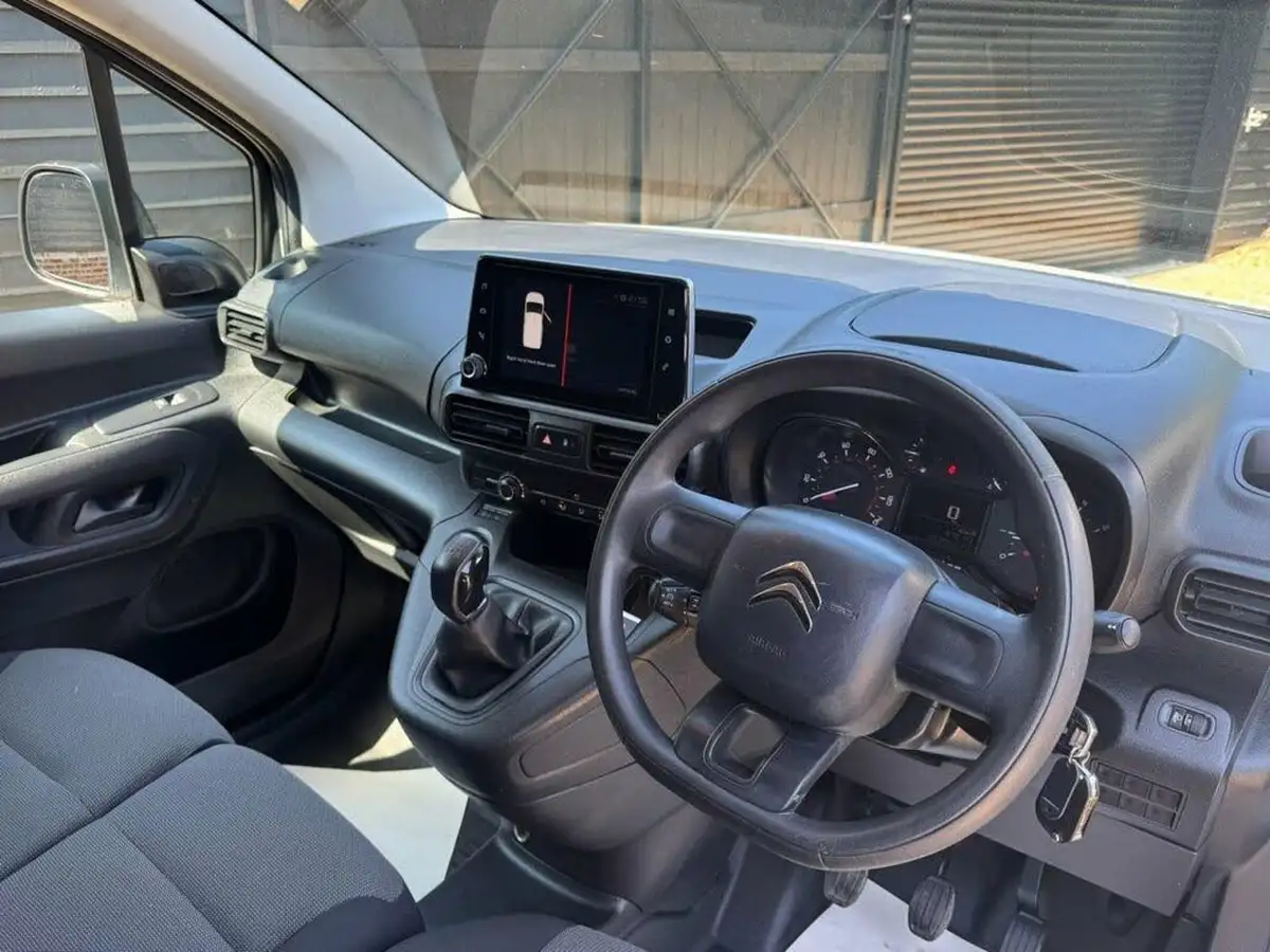 2020-citroen-berlingo-15bluehdi-650-enterprise-big-10