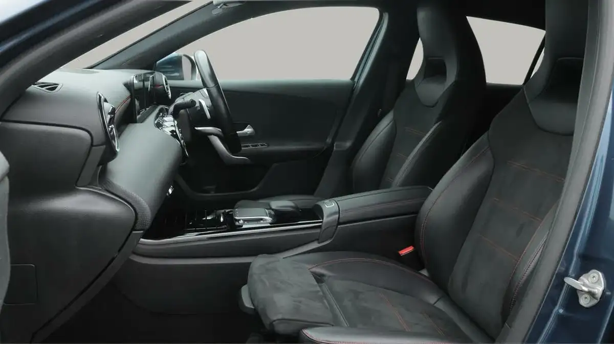 2021-mercedes-benz-a-class-13-a250e-amg-line-hatchback-5d-big-14