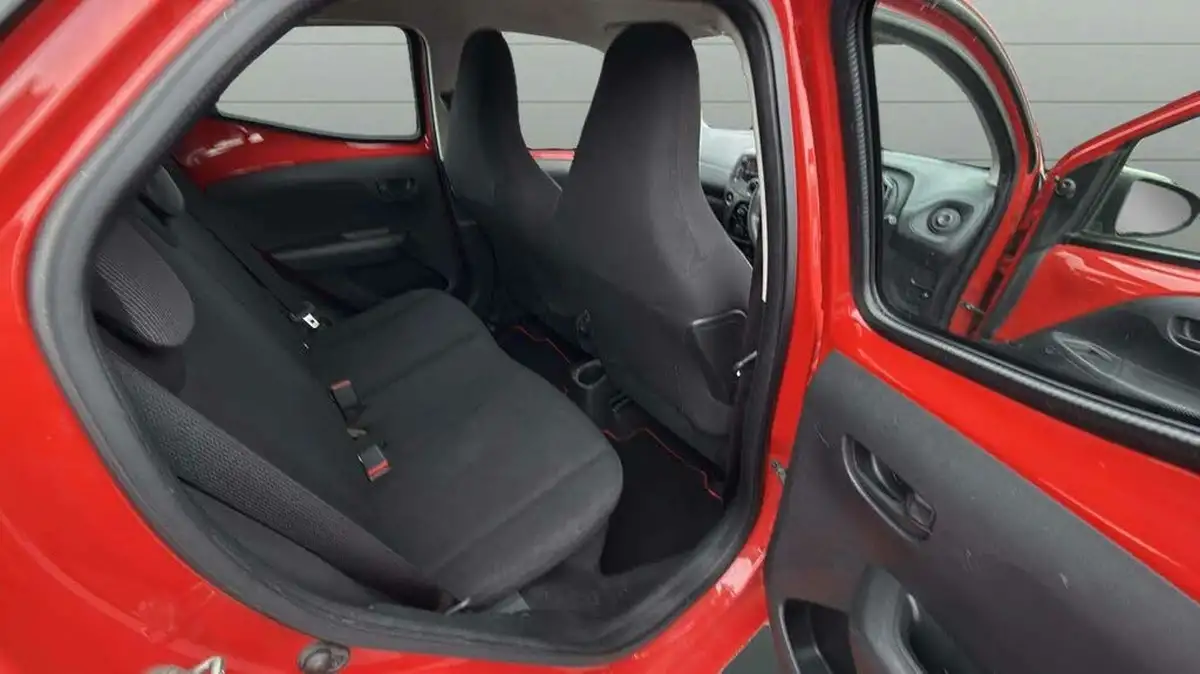 2019-toyota-aygo-10-vvt-i-x-5d-big-19