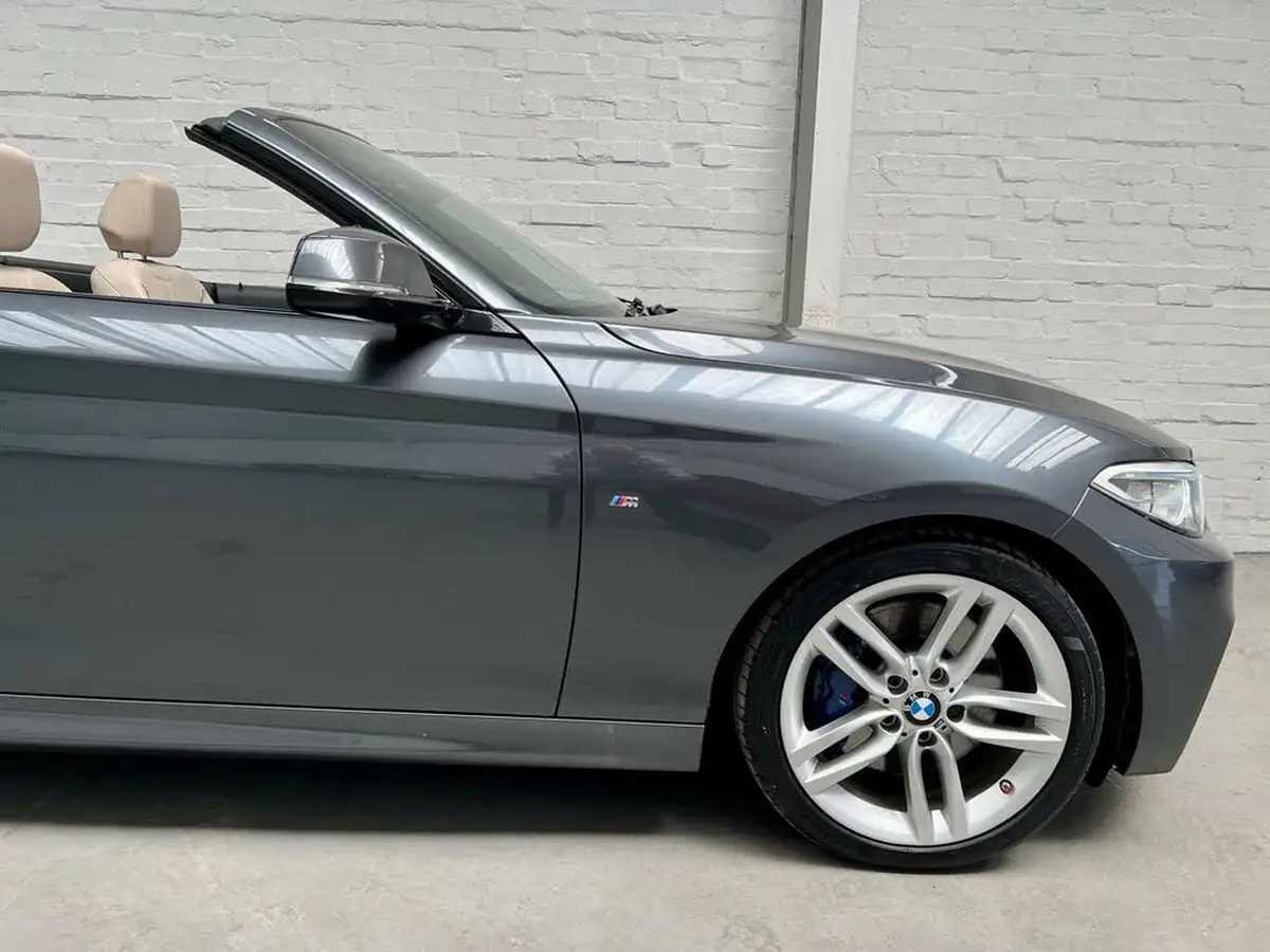 2016-bmw-2-series-20-220i-m-sport-184bhp-convertible-2d-1997cc-auto-big-9