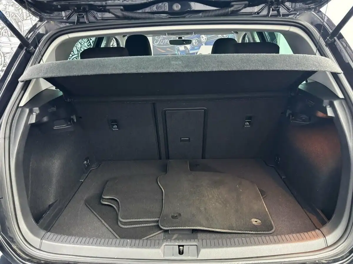 2019-volkswagen-golf-15-tsi-match-130ps-hatchback-5d-big-30