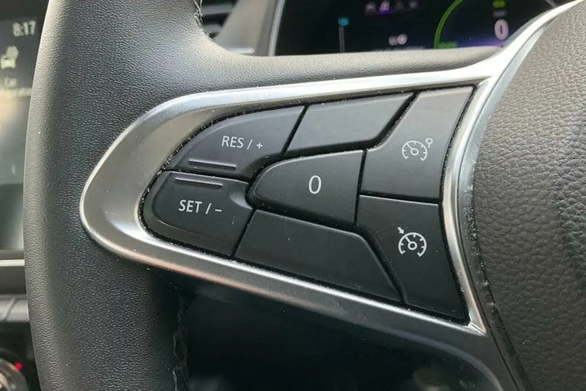 2022-renault-zoe-e-iconic-135ps-r135ev50-rapid-charge-big-33
