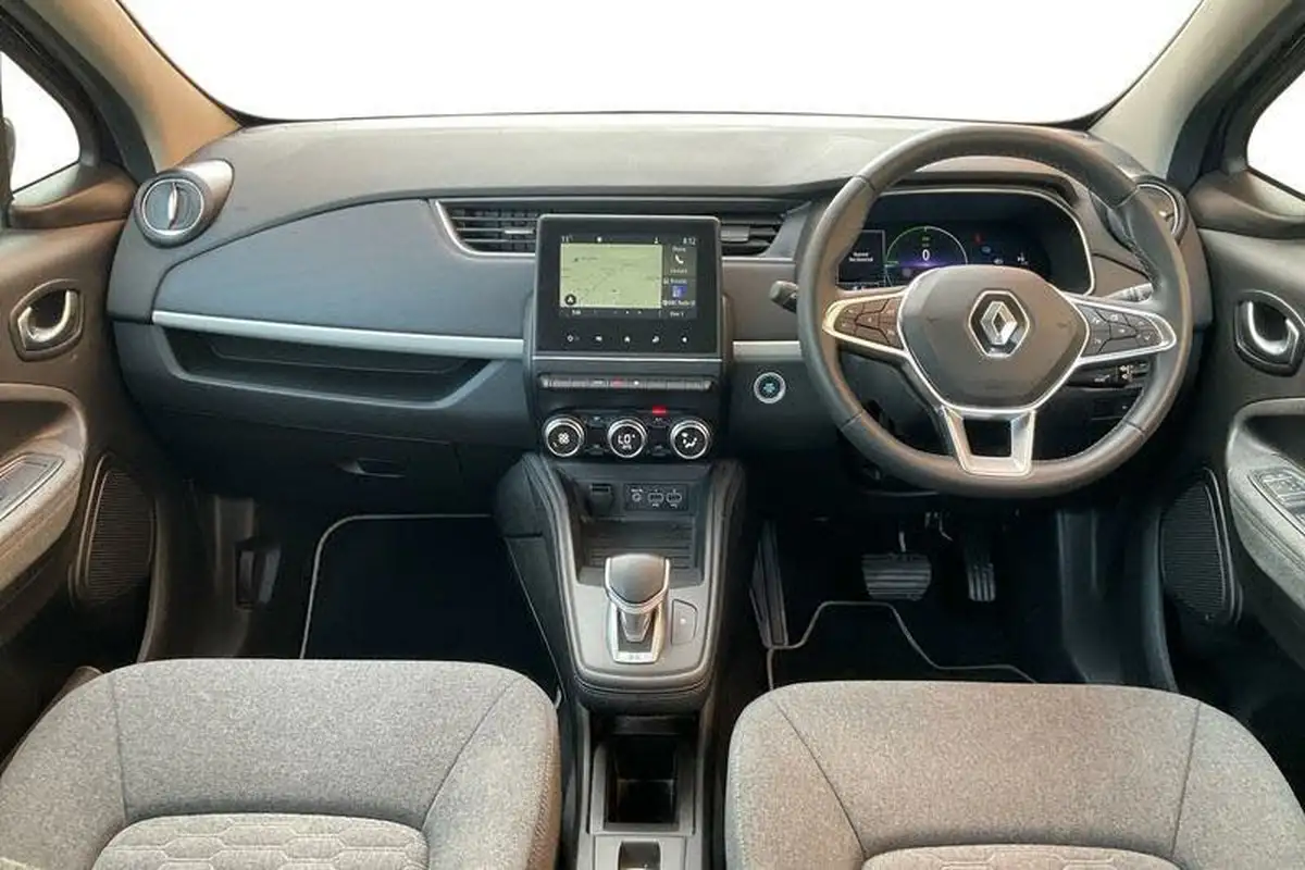 2022-renault-zoe-e-iconic-135ps-r135ev50-rapid-charge-big-9