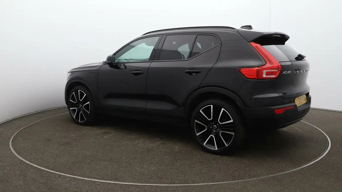 2021-volvo-xc40-15-t5-r-design-pro-262bhp-big-33