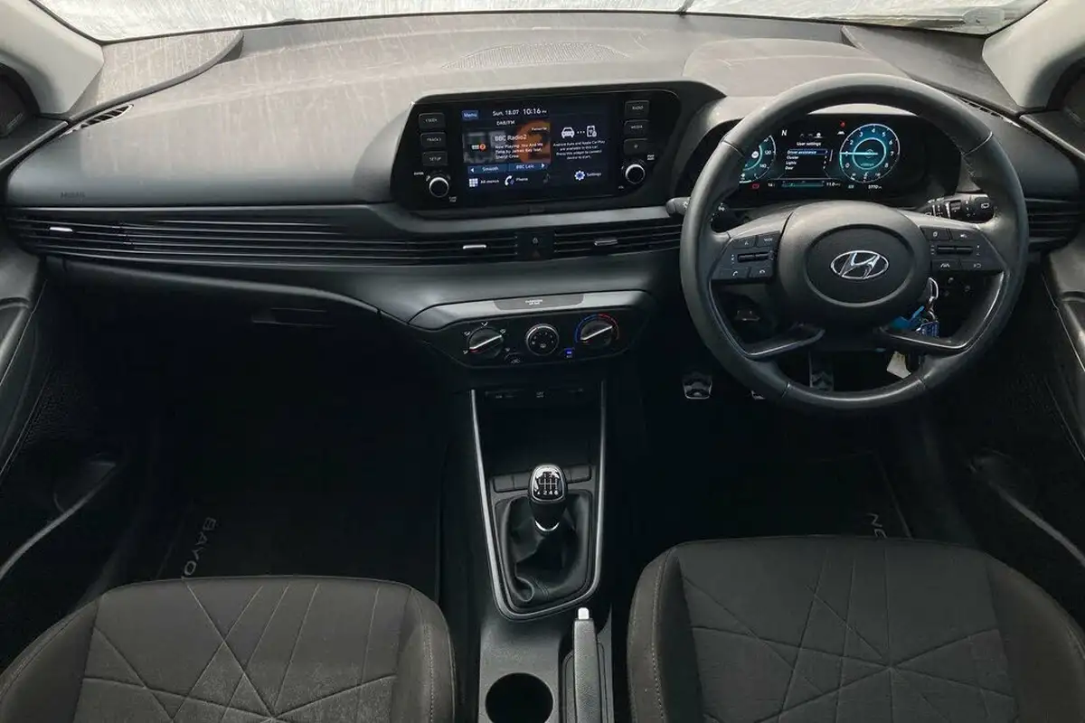 2022-hyundai-bayon-10-t-gdi-se-connect-big-12