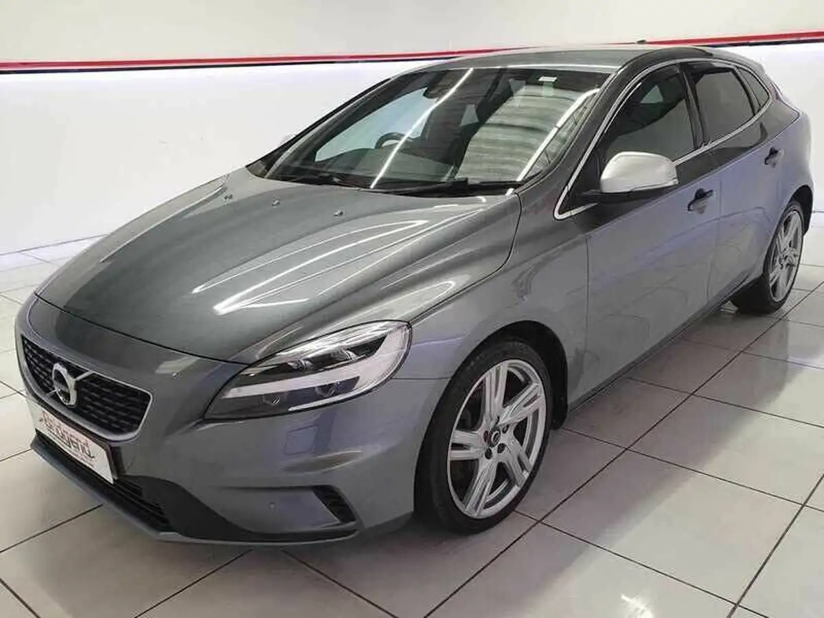 2019-volvo-v40-20td-d2-r-design-geartronic-big-2