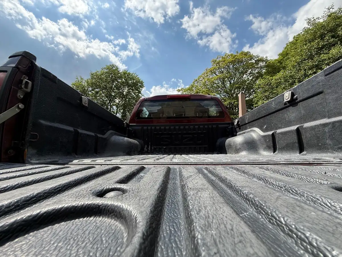 2013-isuzu-d-max-25td-eiger-big-11