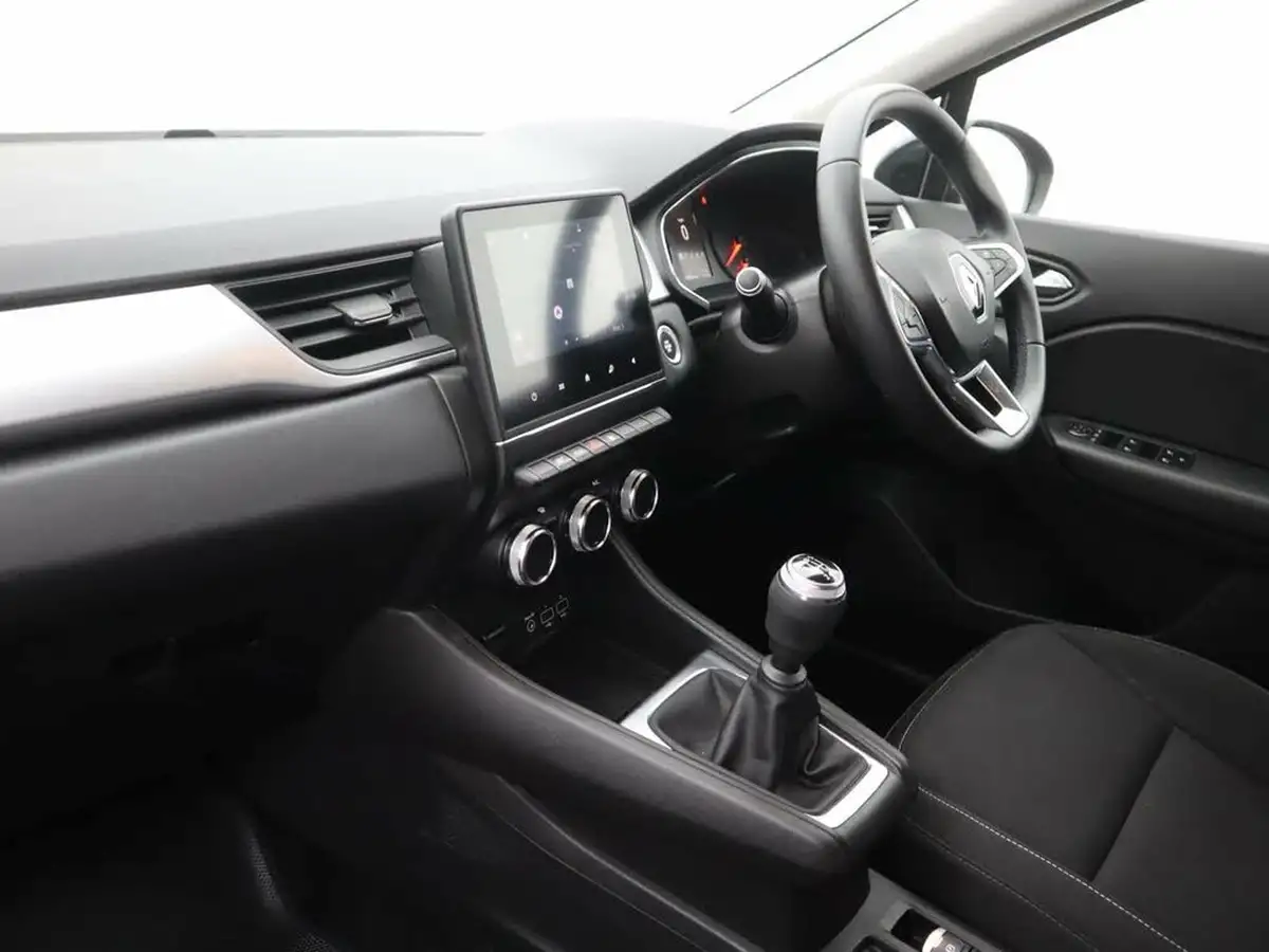 2021-renault-captur-10-tce-iconic-90ps-big-12