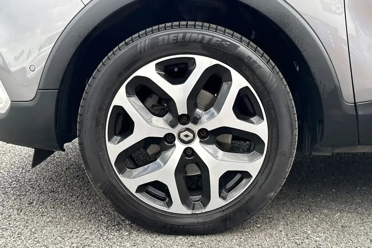 2019-renault-captur-15dci-gt-line-big-12
