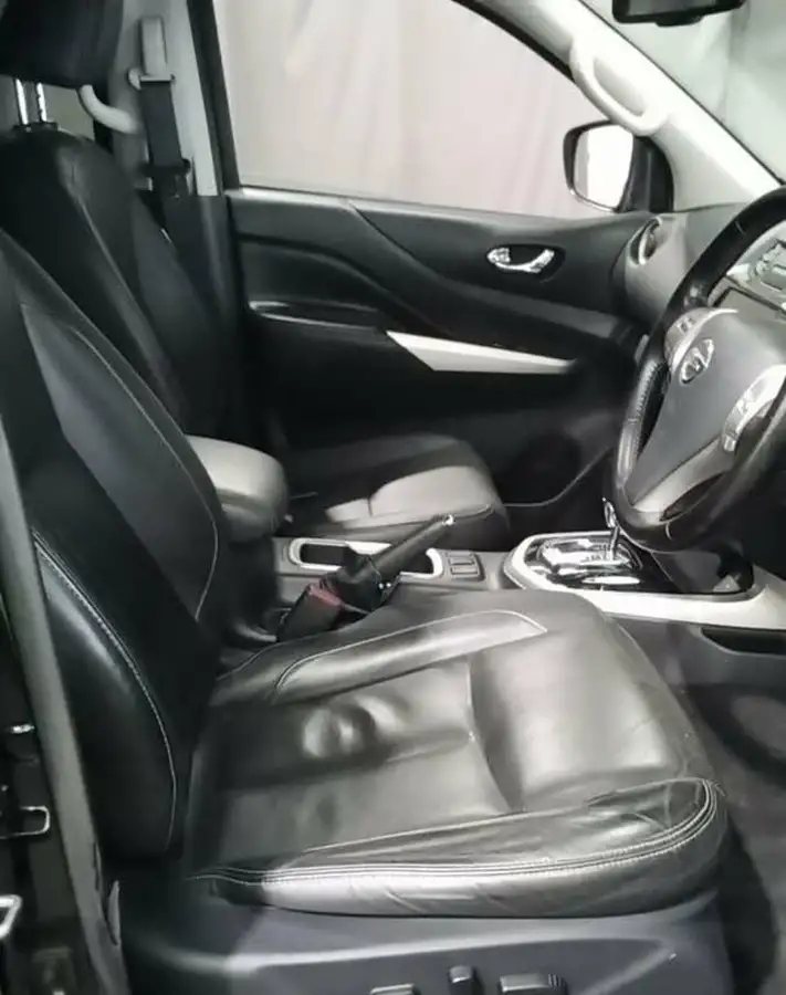 2021-nissan-navara-23dci-tt-tekna-8-navileather-auto-big-7
