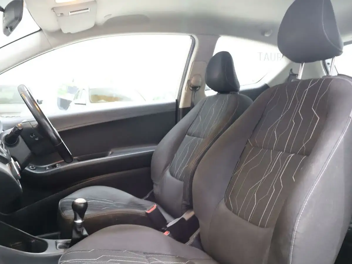 2013-kia-picanto-10-city-big-12