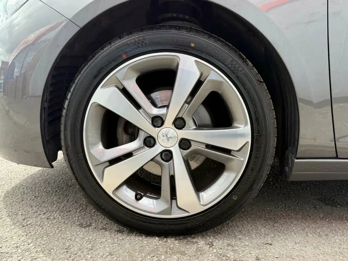2020-peugeot-308-12-puretech-allure-130bhp-big-61
