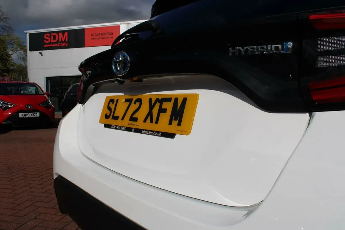 2022-toyota-yaris-15-vvt-i-design-big-13