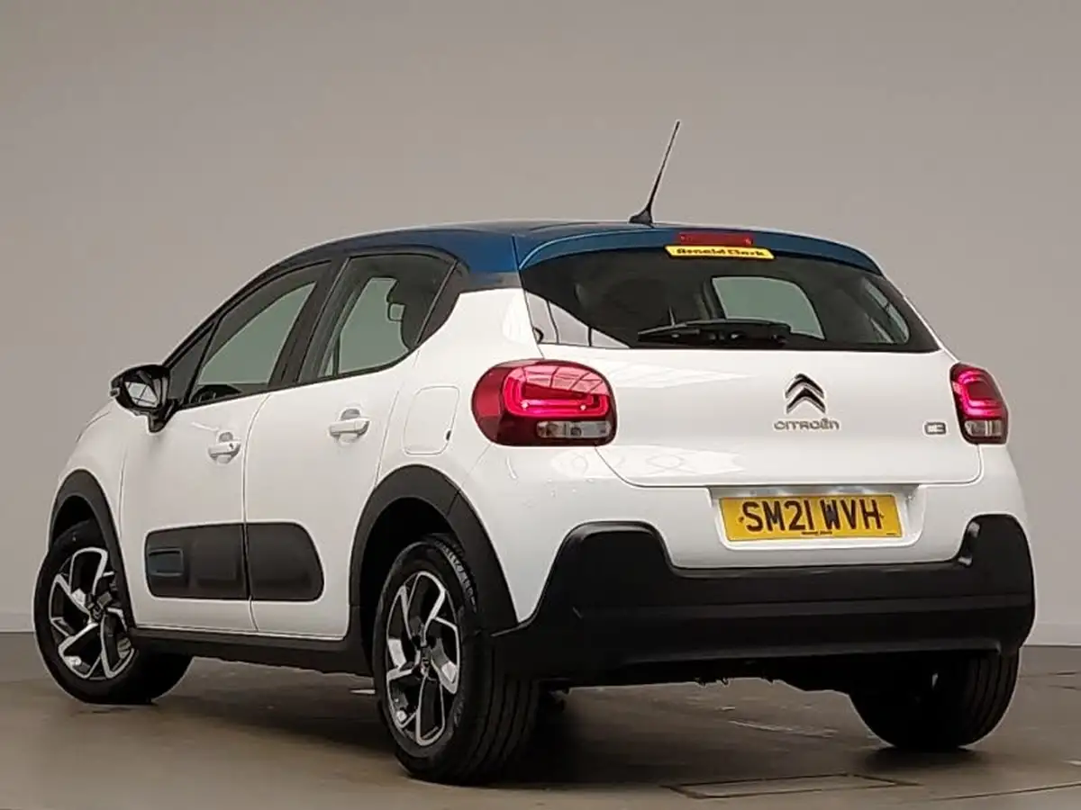 2021-citroen-c3-12-puretech-shine-83ps-big-1
