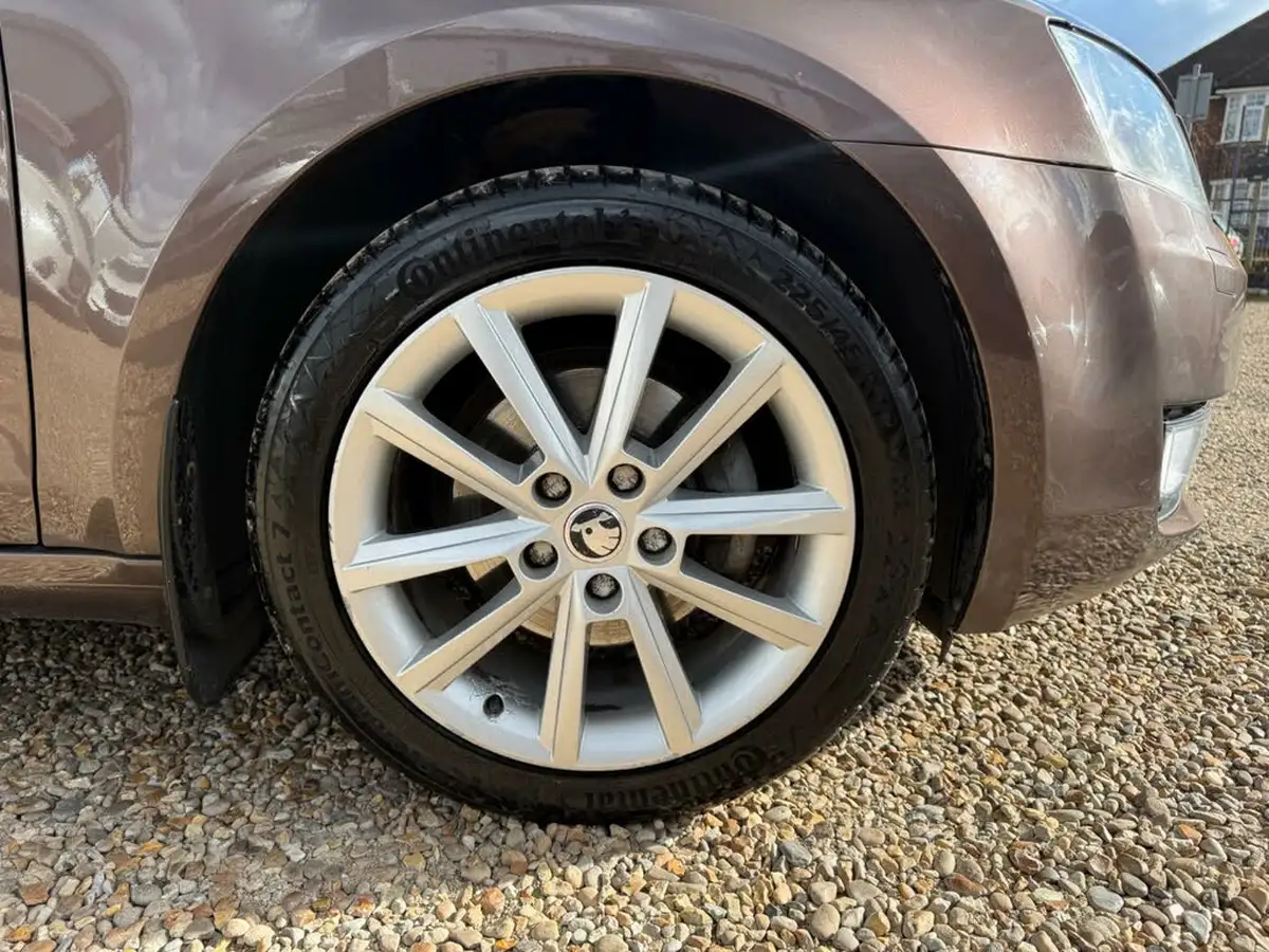 2013-skoda-octavia-14-elegance-140ps-estate-1395cc-big-58