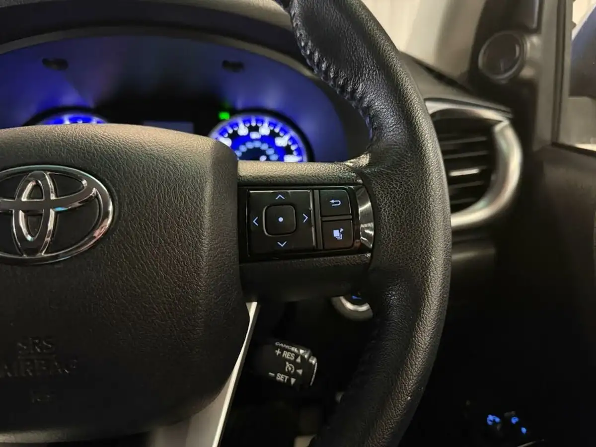2019-toyota-hi-lux-24d-4d-invincible-x-limited-edition-orange-32t-big-31