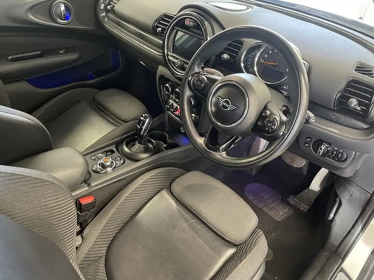 2018-mini-clubman-15-cooper-auto-big-13