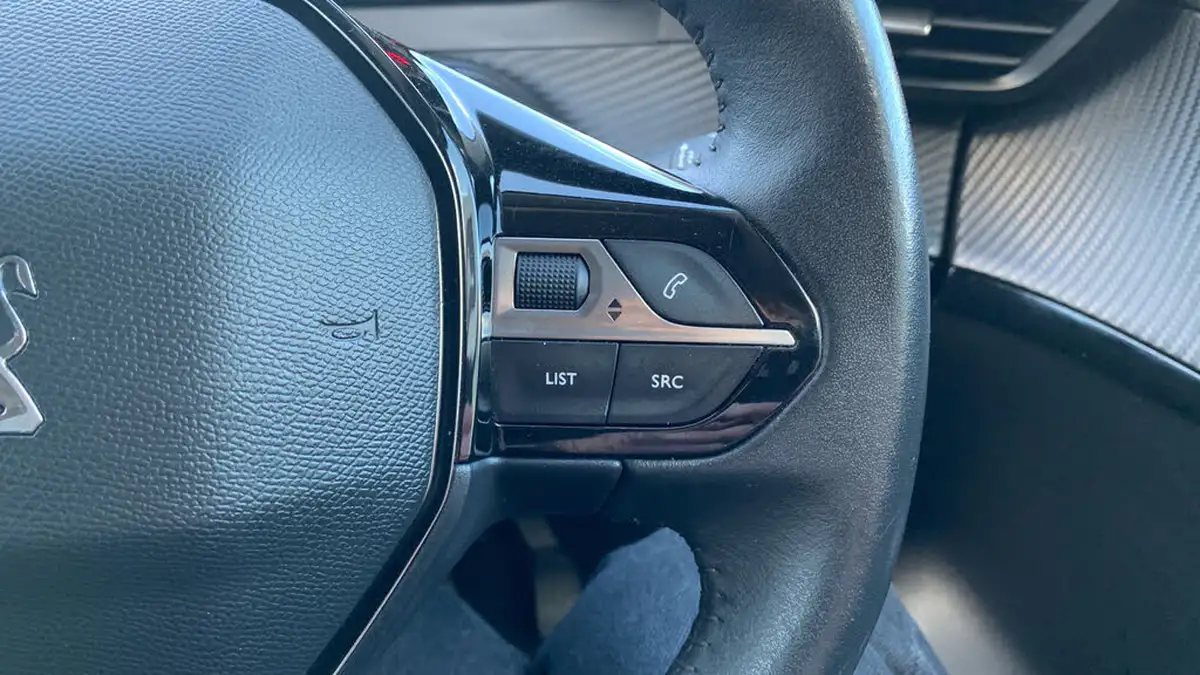 2023-peugeot-208-12-puretech-active-premium-big-23