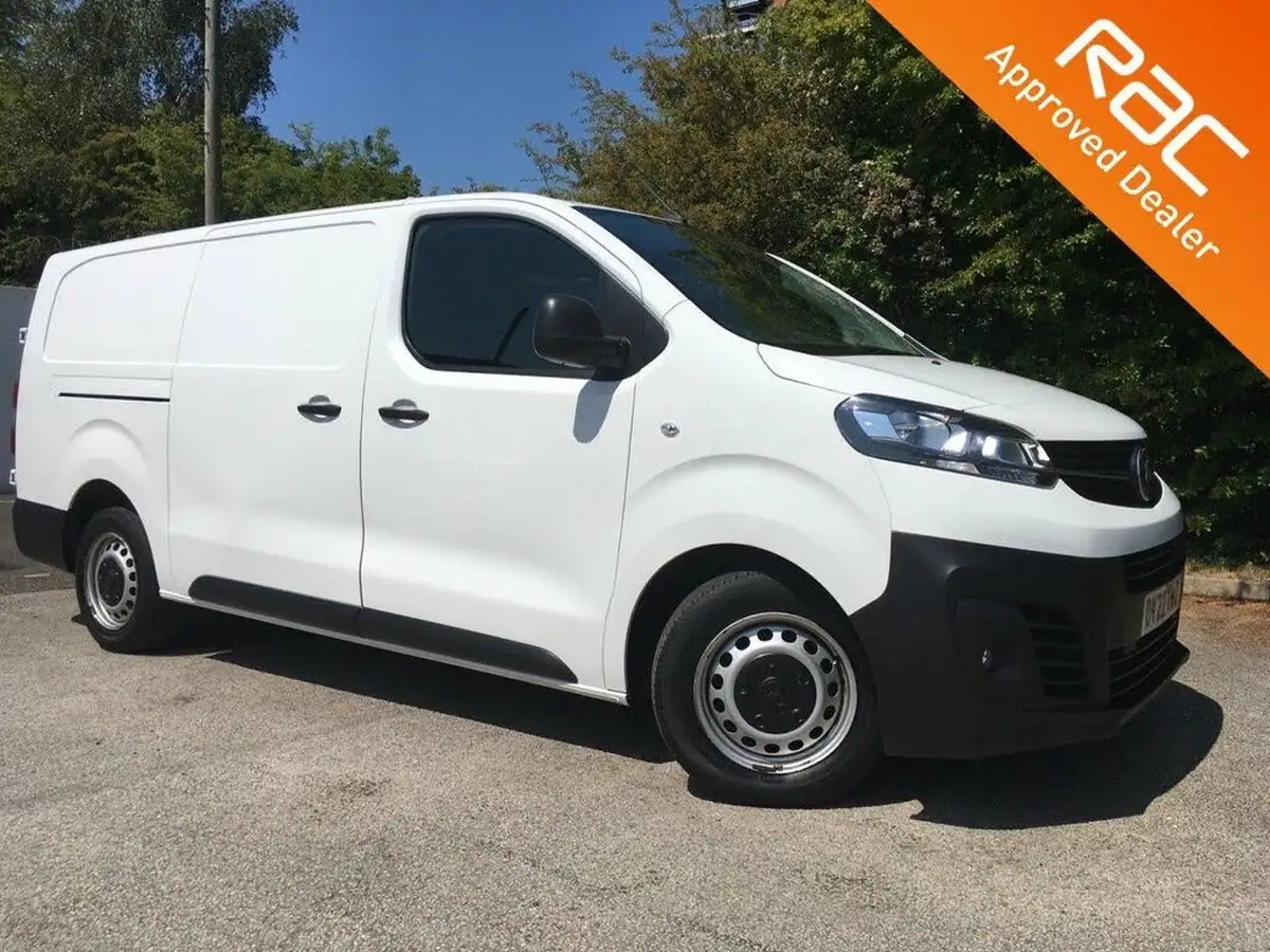 2022-vauxhall-vivaro-20td-3100-l2h1-dynamic-panel-big-0