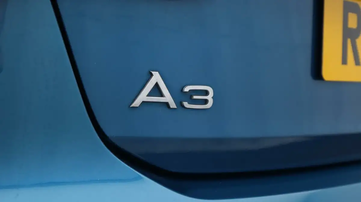 2022-audi-a3-15-35-tfsi-sportback-5d-s-tronic-big-20