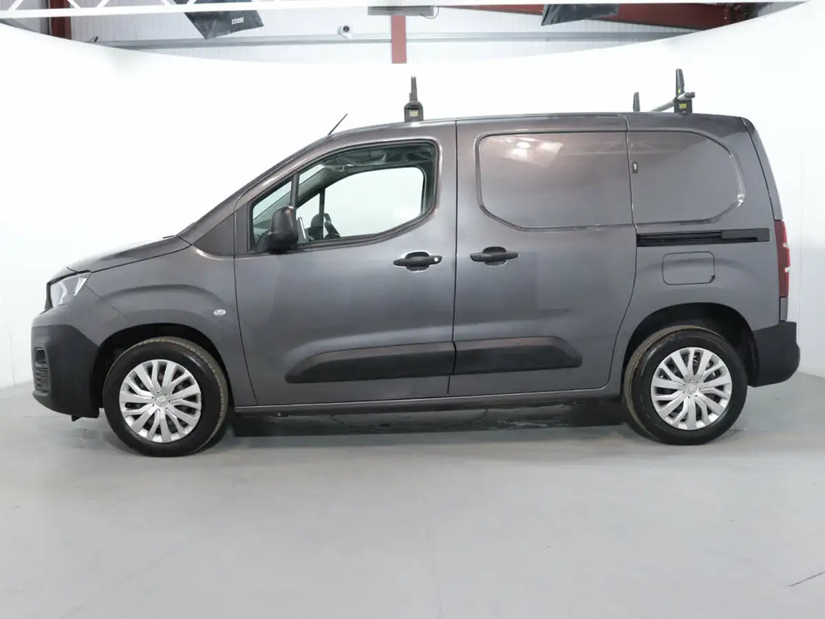 2019-peugeot-partner-16bluehdi-1000-professional-big-5