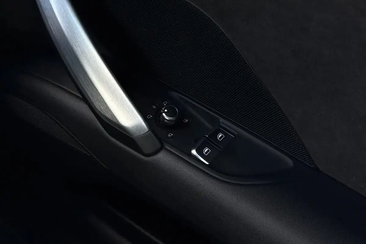 2022-audi-tt-coupe-20-40-tfsi-black-edition-big-36