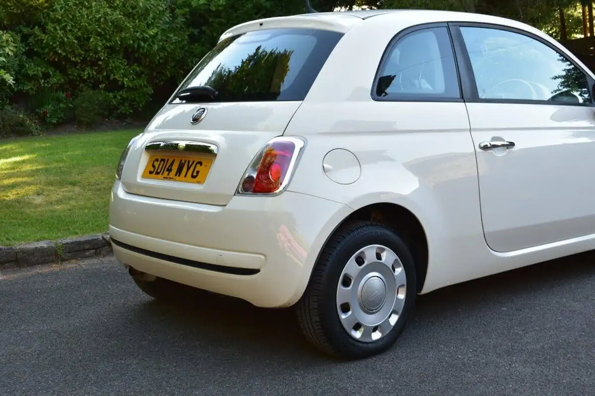 2014-fiat-500-12-pop-big-22