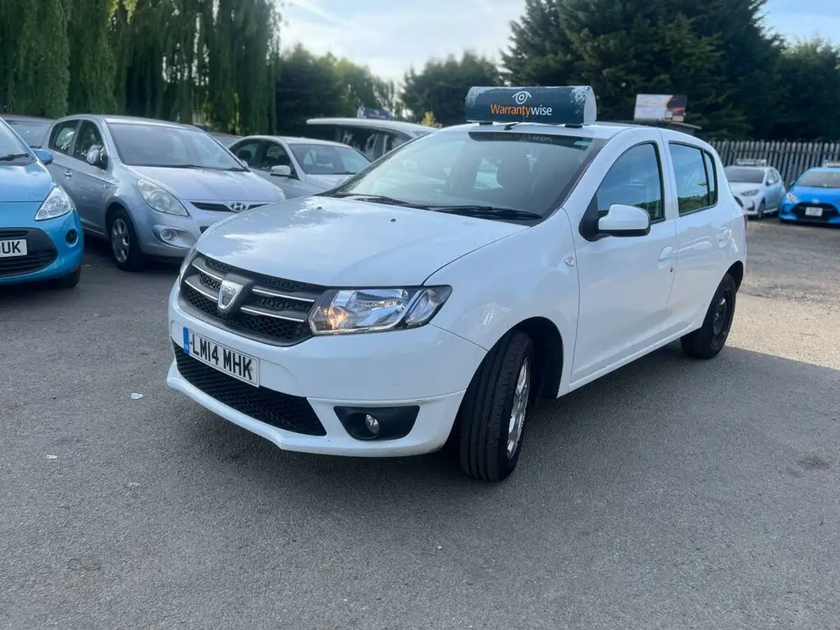 2013-dacia-sandero-12-laureate-big-6