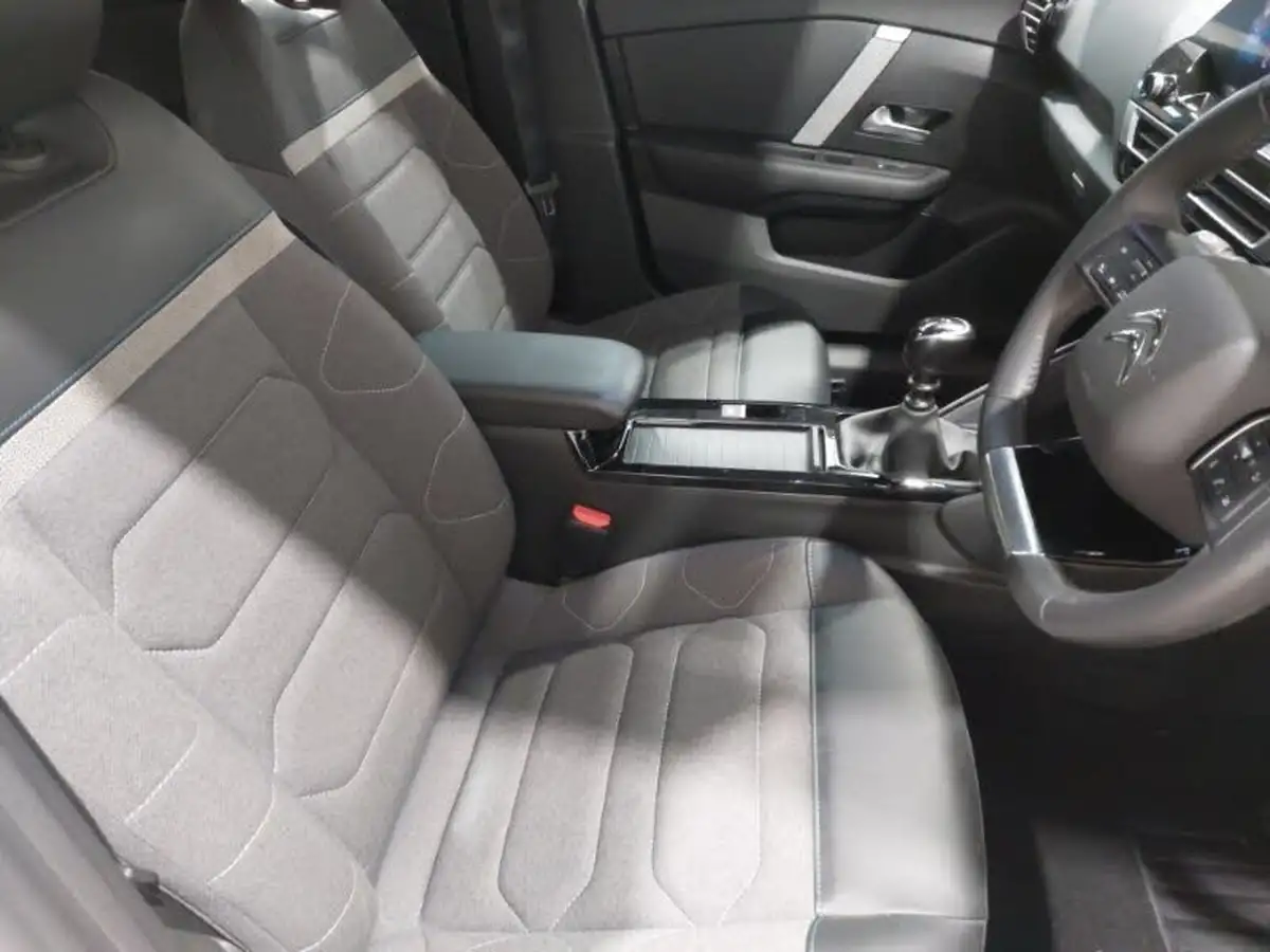 2022-citroen-c4-12-puretech-sense-plus-big-17