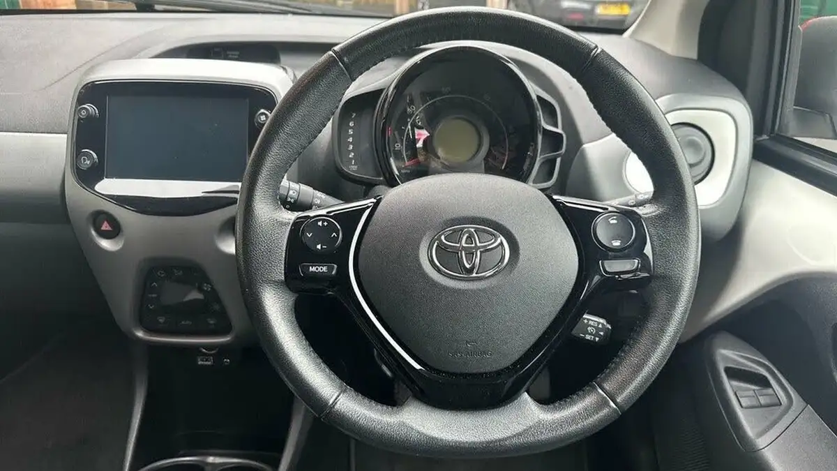 2019-toyota-aygo-10-vvt-i-x-trend-big-7