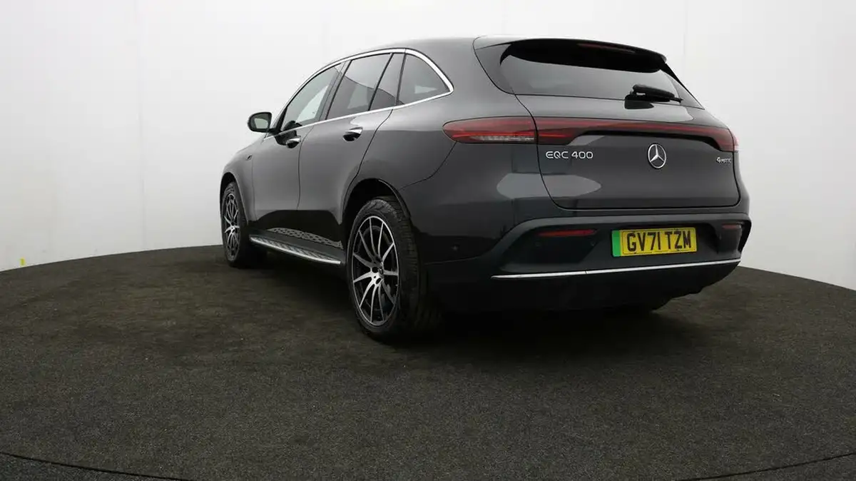 2022-mercedes-benz-eqc-e-eqc-400-amg-line-big-70